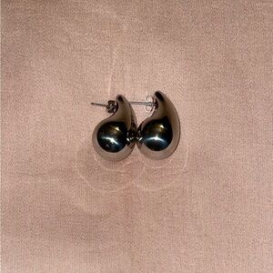 B. Collective Silver Teardrop Earrings (Boutique) | SAMPLE SALE